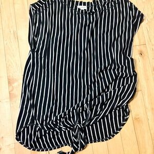 Max Studio Black and White Striped Sleeveless Top